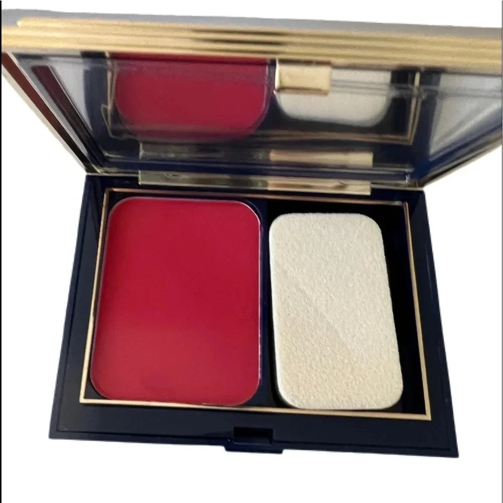 Alexandra deMarkoff creme that